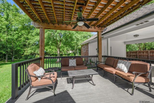 6130 Wildlife Way Ct, Baton Rouge, LA 70817