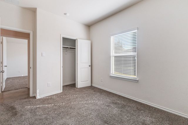 1221 Nursery Drive, Forney, TX 75126