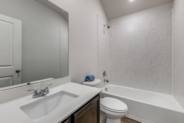 1221 Nursery Drive, Forney, TX 75126