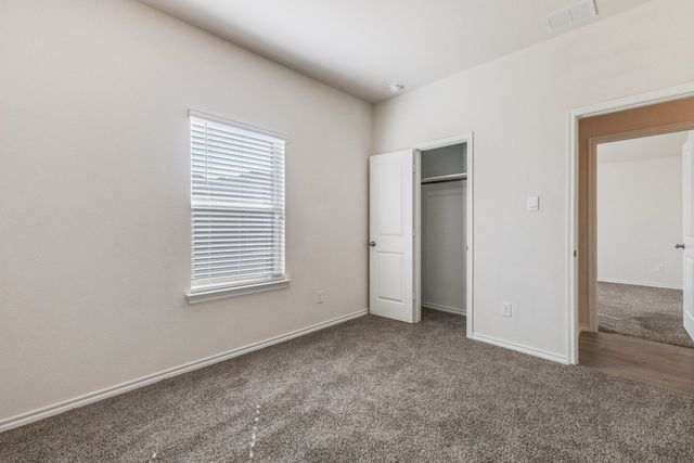 1221 Nursery Drive, Forney, TX 75126