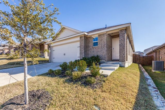1221 Nursery Drive, Forney, TX 75126