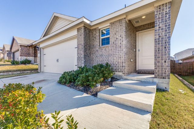 1221 Nursery Drive, Forney, TX 75126