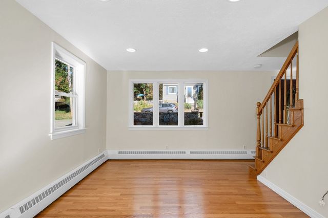 35 Fox Hill Road, Billerica, MA 01821