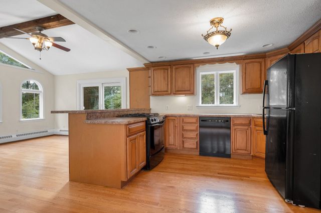 35 Fox Hill Road, Billerica, MA 01821