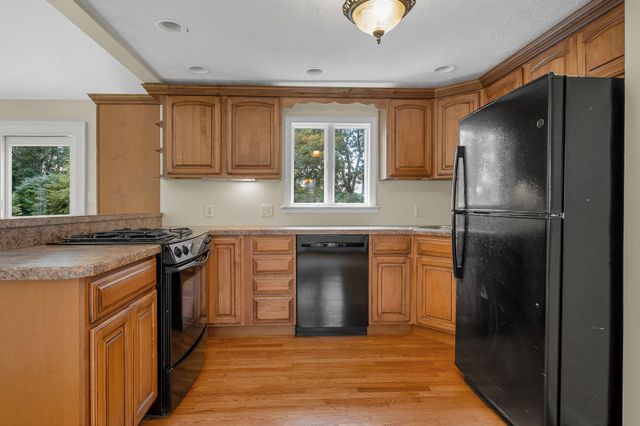35 Fox Hill Road, Billerica, MA 01821