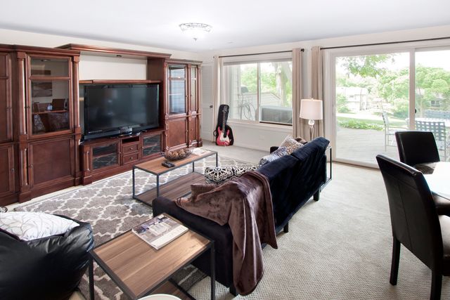 422 Valley View Road 0, Lake Barrington, IL 60010