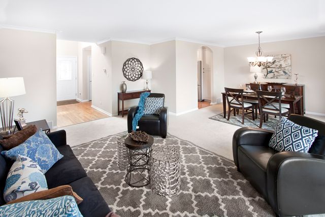 422 Valley View Road 0, Lake Barrington, IL 60010