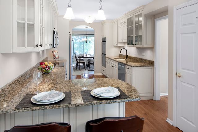 422 Valley View Road 0, Lake Barrington, IL 60010