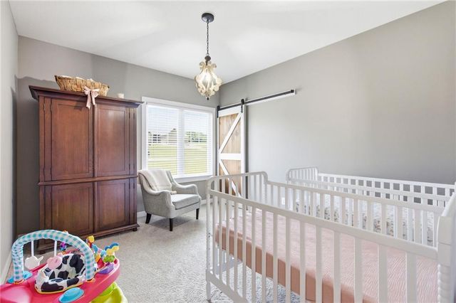12001 S Eagle Crest Drive, Lee's Summit, MO 64086