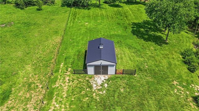 12001 S Eagle Crest Drive, Lee's Summit, MO 64086