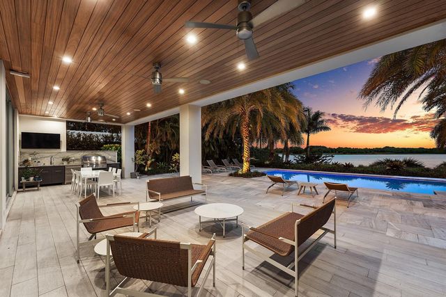 1508 Lake Drive, Delray Beach, FL 33444