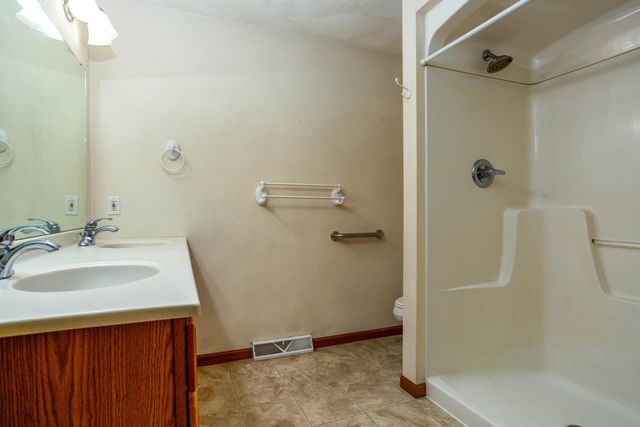 3705 N Harvest View Drive, Janesville, WI 53548