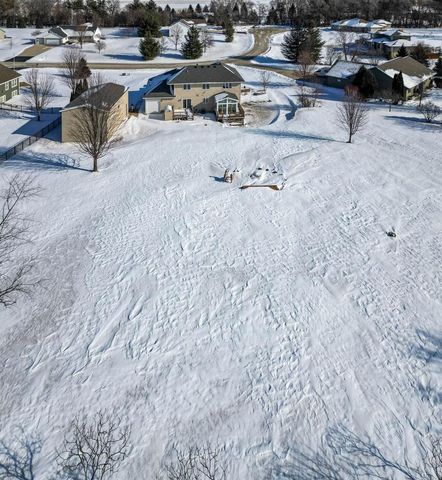 3705 N Harvest View Drive, Janesville, WI 53548