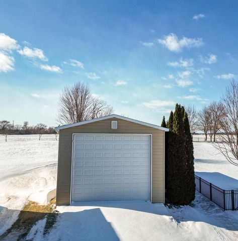 3705 N Harvest View Drive, Janesville, WI 53548