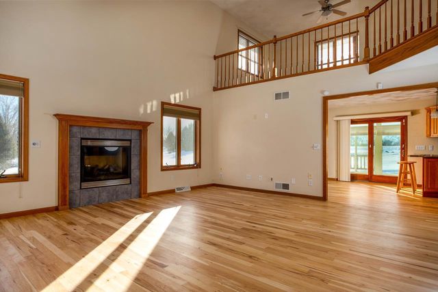 3705 N Harvest View Drive, Janesville, WI 53548