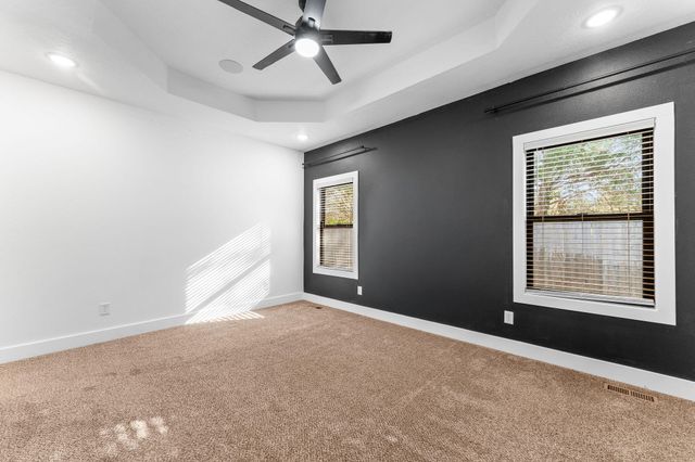 1112 S Brooks Avenue, Ozark, MO 65721