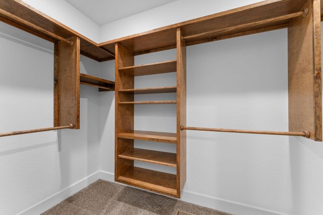 1112 S Brooks Avenue, Ozark, MO 65721