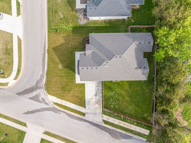 1112 S Brooks Avenue, Ozark, MO 65721