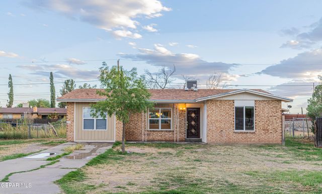 228 Midianite Drive, El Paso, TX 79927