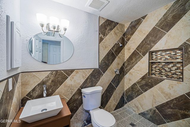 228 Midianite Drive, El Paso, TX 79927