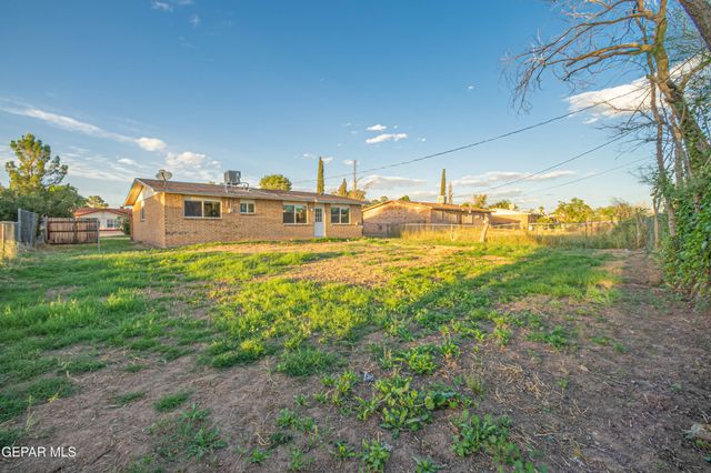 228 Midianite Drive, El Paso, TX 79927