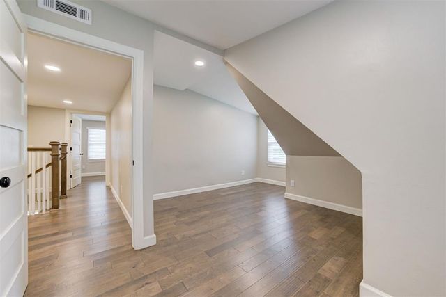 1502 W Cleveland Avenue, Guthrie, OK 73044