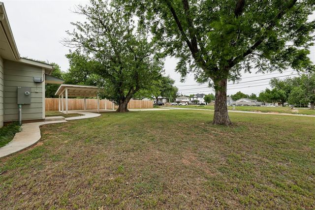 1502 W Cleveland Avenue, Guthrie, OK 73044