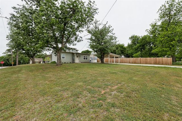 1502 W Cleveland Avenue, Guthrie, OK 73044