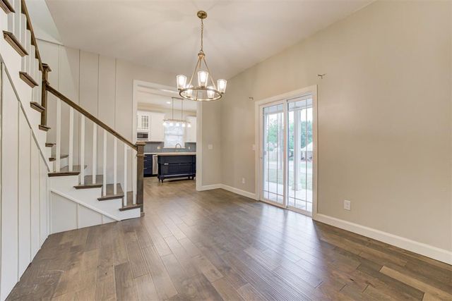 1502 W Cleveland Avenue, Guthrie, OK 73044