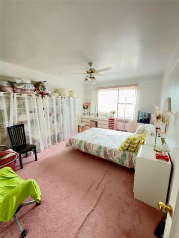 35-40 82 Street 6C, Jackson Heights, NY 11372