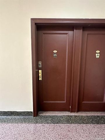 35-40 82 Street 6C, Jackson Heights, NY 11372