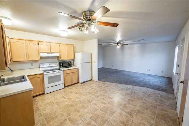 1810 Airfield Avenue, Kingman, AZ 86401