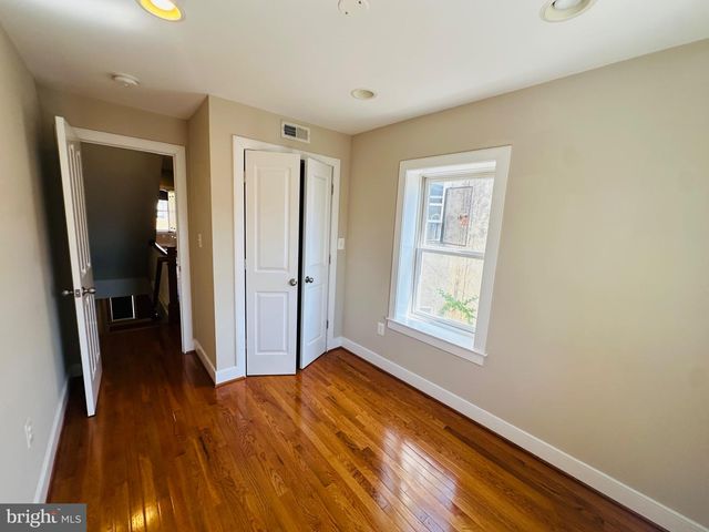 429 E LANVALE ST E, Baltimore, MD 21202