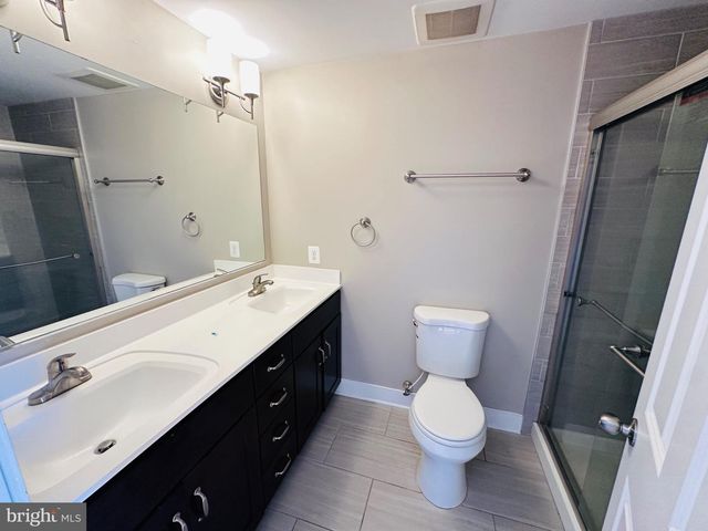 429 E LANVALE ST E, Baltimore, MD 21202