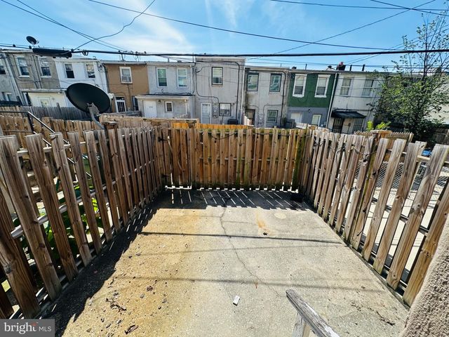 429 E LANVALE ST E, Baltimore, MD 21202