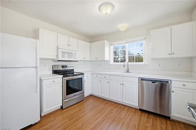 6378 Scottsfield DR, Suffolk, VA 23435