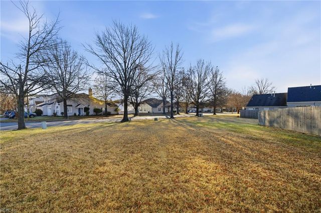 6378 Scottsfield DR, Suffolk, VA 23435