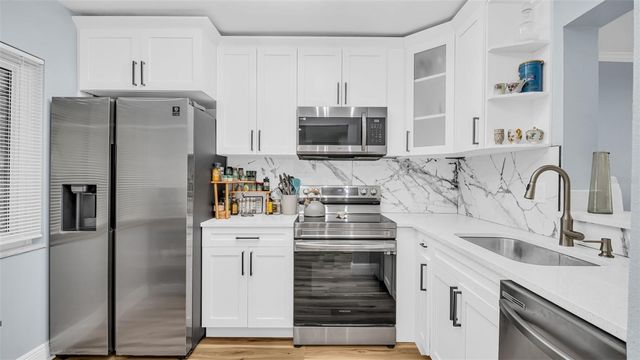 2211 BELLEAIR ROAD D3, Clearwater, FL 33764