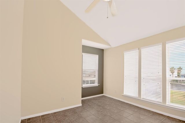 1144 Sailfish Street, Bayou Vista, TX 77563