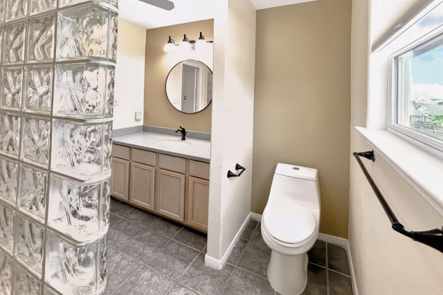 1144 Sailfish Street, Bayou Vista, TX 77563