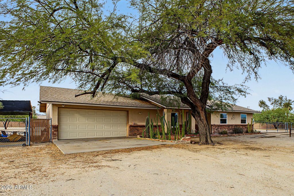 22614 W HAMMOND Drive, Buckeye, AZ 85326 — photo 5