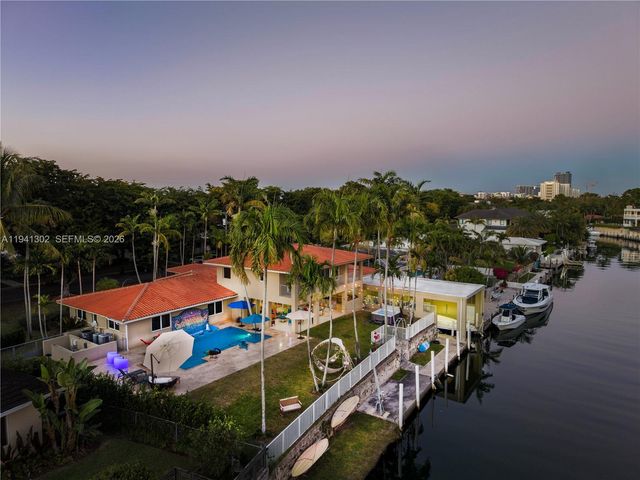 5343 Orduna Dr, Coral Gables, FL 33146