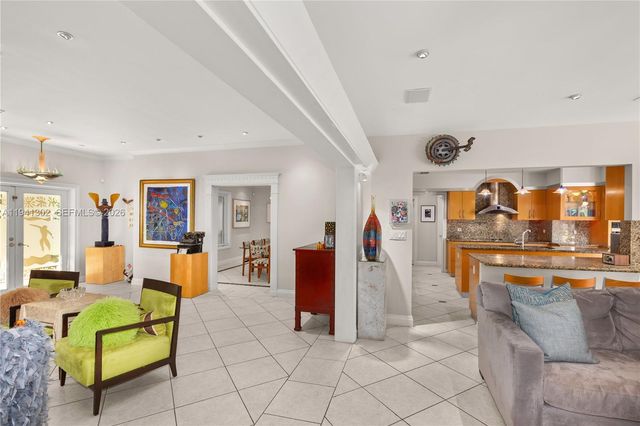 5343 Orduna Dr, Coral Gables, FL 33146