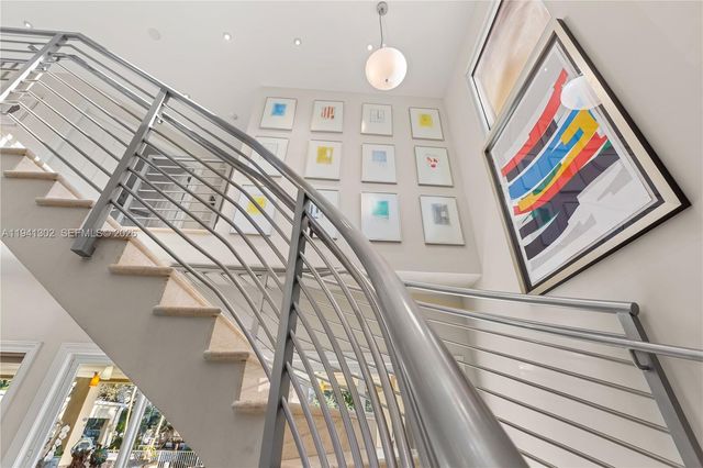 5343 Orduna Dr, Coral Gables, FL 33146