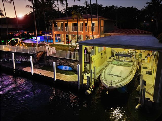 5343 Orduna Dr, Coral Gables, FL 33146