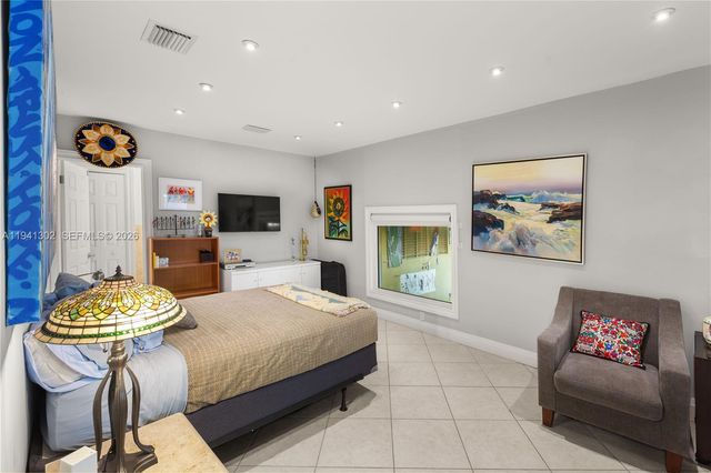 5343 Orduna Dr, Coral Gables, FL 33146