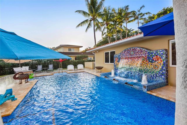 5343 Orduna Dr, Coral Gables, FL 33146