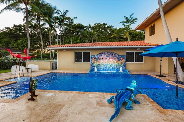 5343 Orduna Dr, Coral Gables, FL 33146