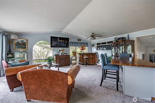 69 North Point Drive, Bellingham, WA 98229