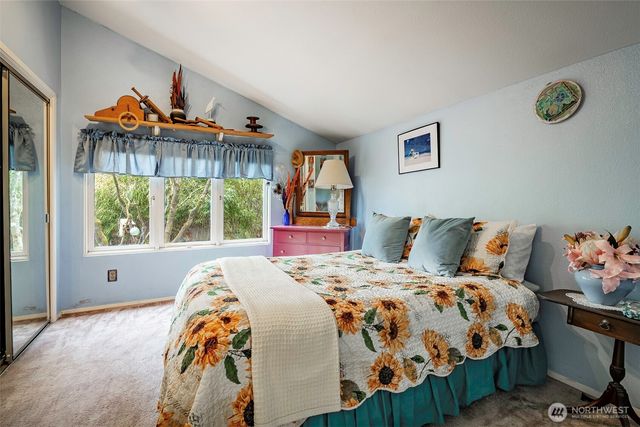 69 North Point Drive, Bellingham, WA 98229